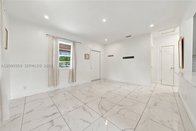 133 SW 22nd Terrace