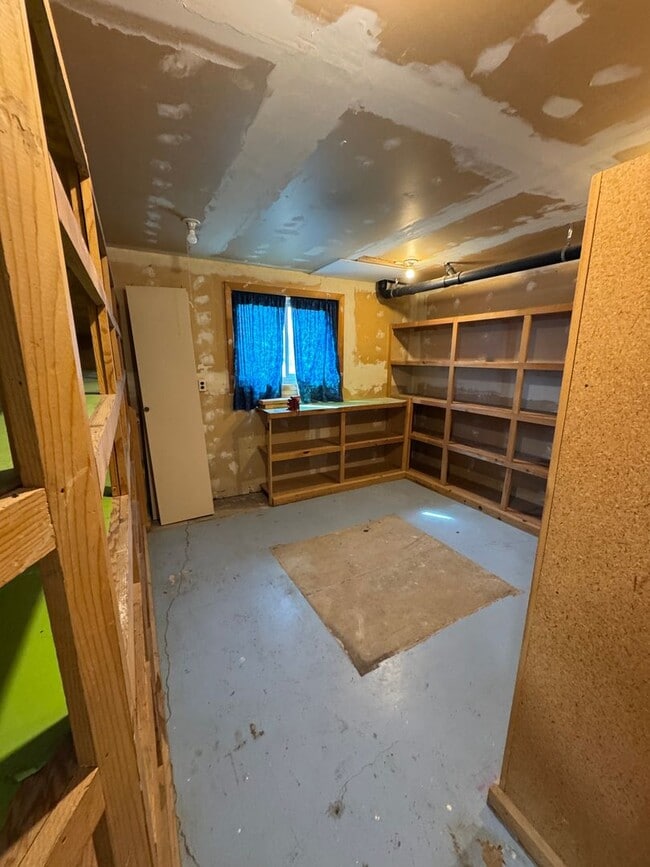 Photo - 2192 ID-33 Unit B- downstairs