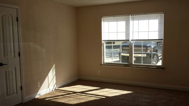 Photo - 124 Kenneth Dr Unidad D