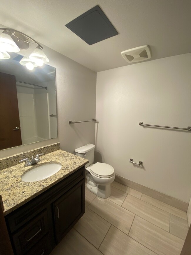 Photo - Washington Plaza