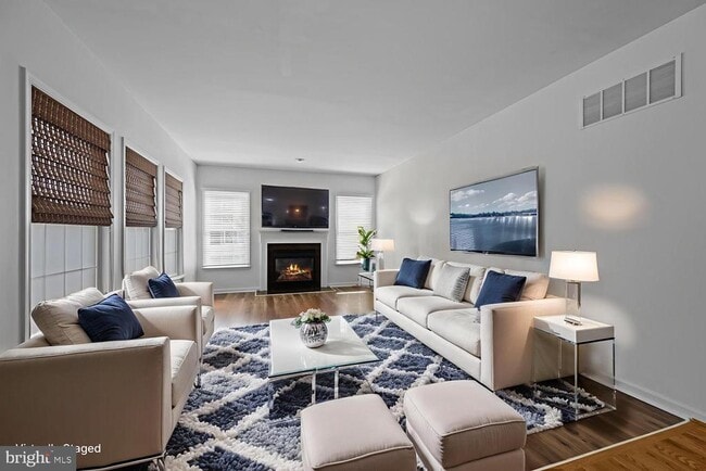 Photo - 4018 Tiber Falls Dr