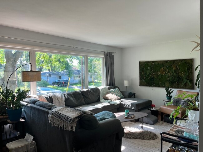 Photo - 5604 Alder Rd