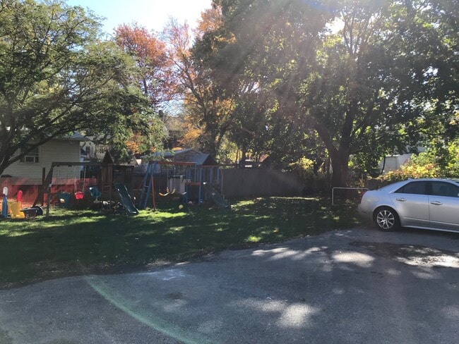 Photo - 1 W Academy St