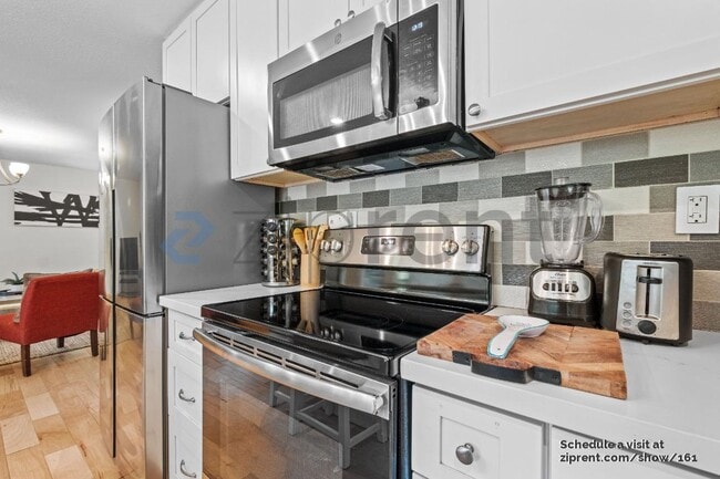 Photo - 10590 River Dr