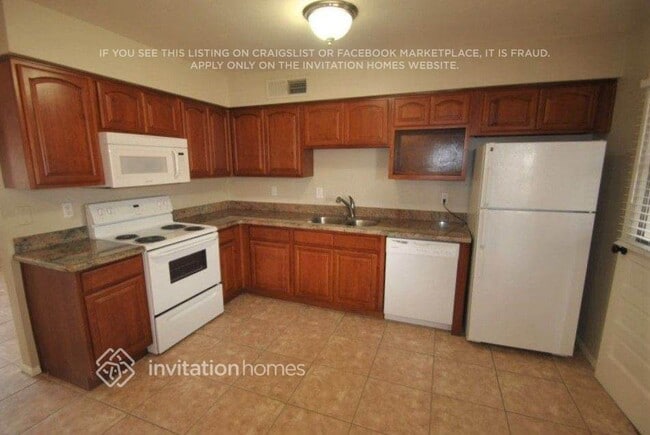 Photo - 2125 W Chicago St