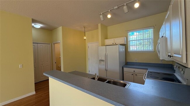 Photo - 112 Monroe Cir