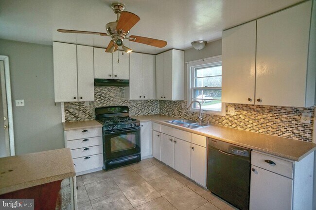 Photo - 101 Marbeth Ave