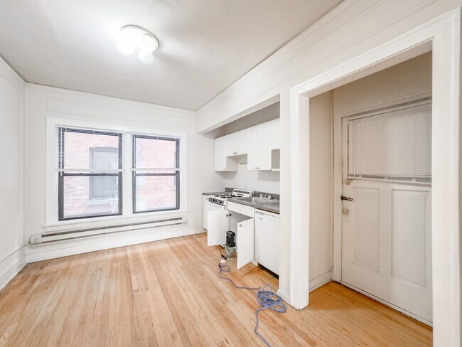 Photo - 1036 Dempster St Unidad W2