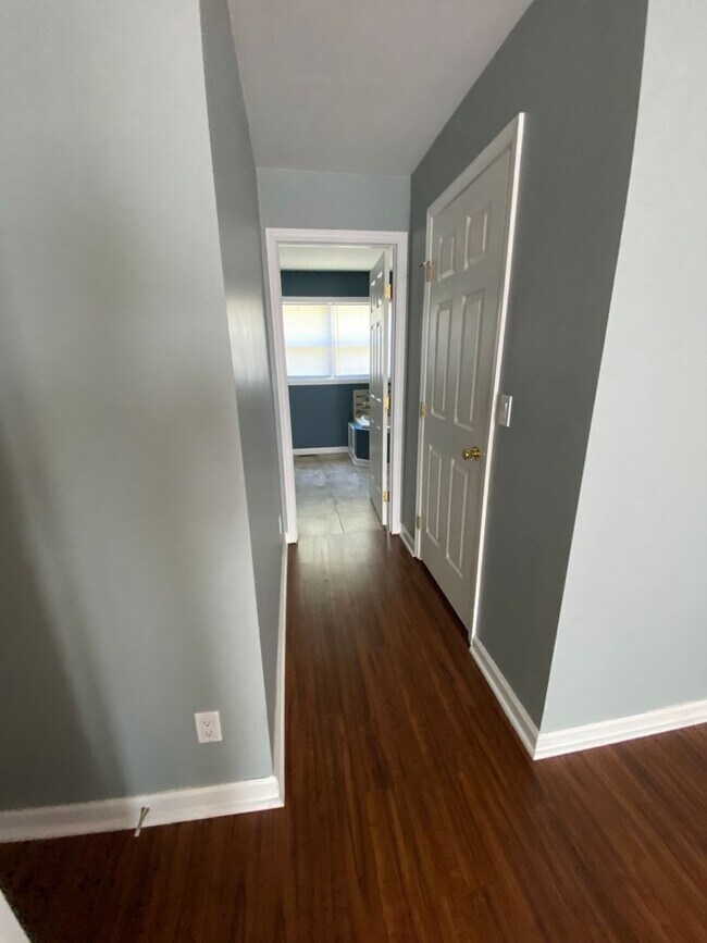 Photo - 3 Bedroom 2.5 Bathroom town house for rent