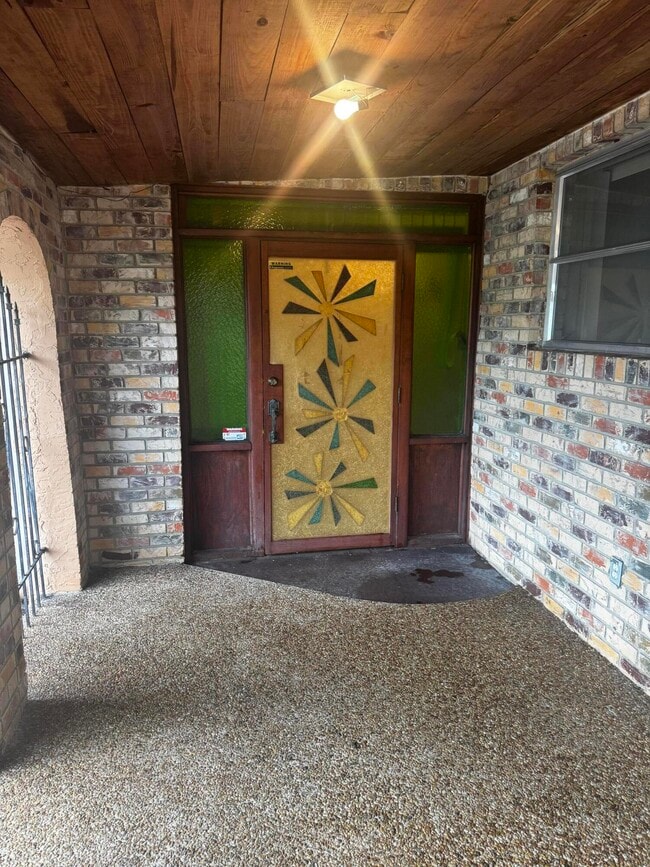 2320 NW 30th Way