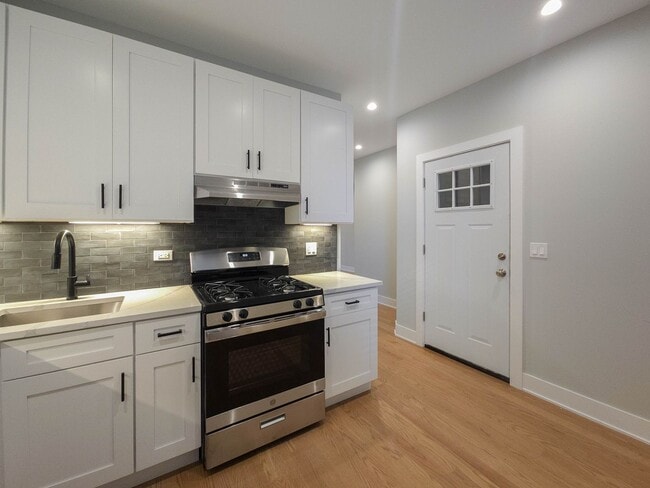 Photo - 4840 N Wolcott Ave Unit 1B