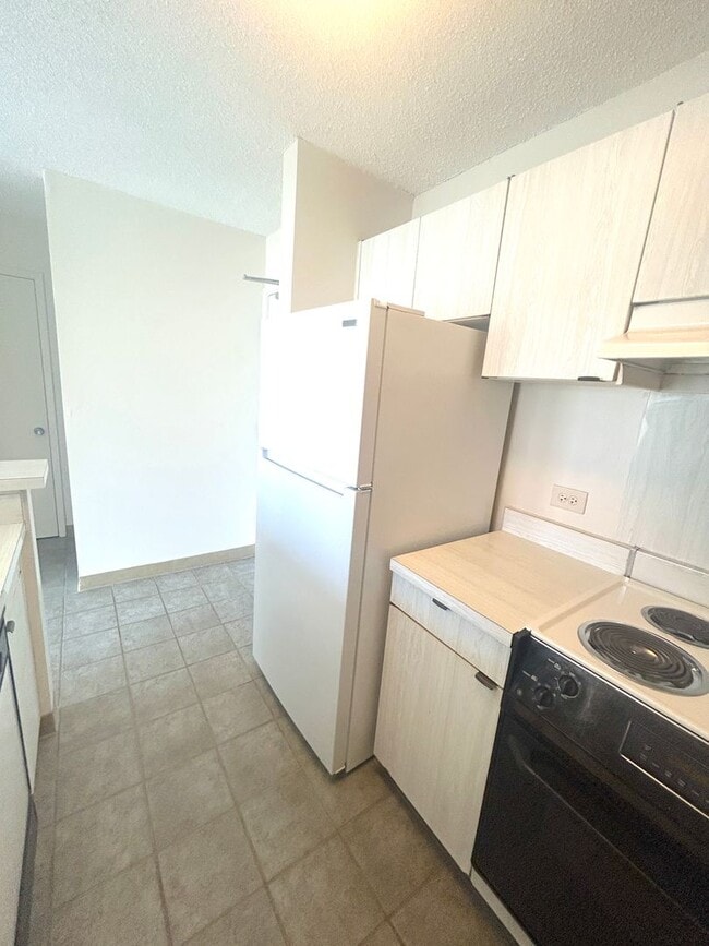 Photo - 11th Floor at Piikoi Plaza - Available Dec. 15, 2025 Unit 1103