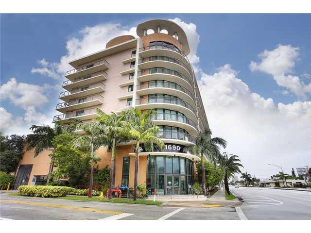 Photo - 1690 SW 27th Ave