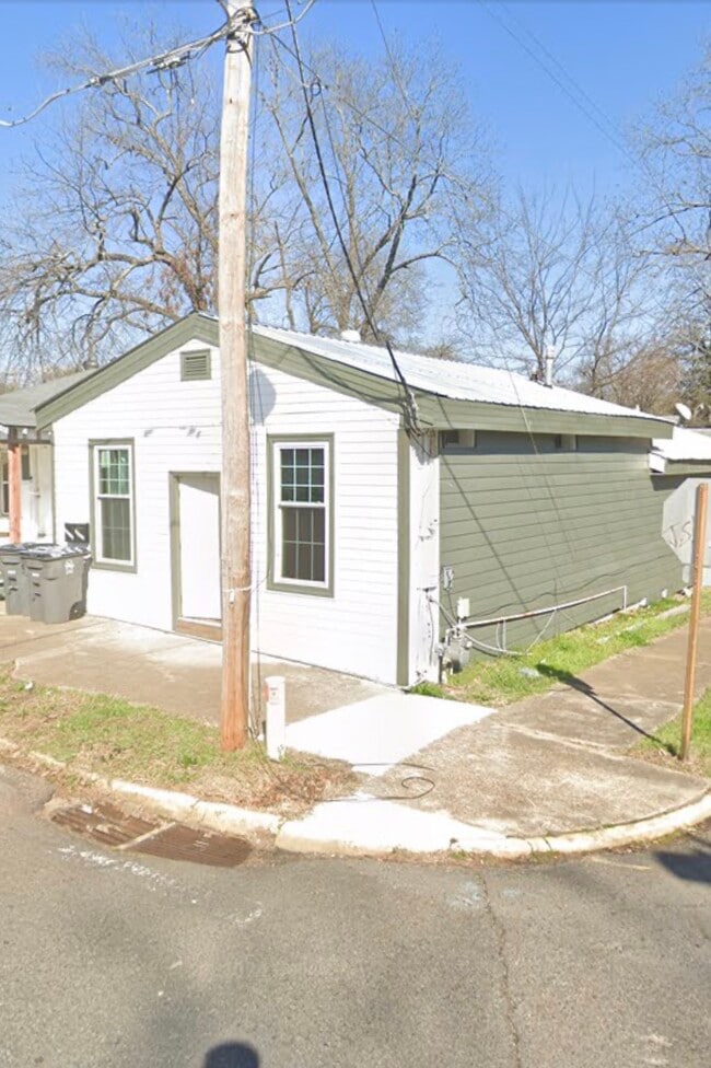 Photo - 517 3rd St Unit A