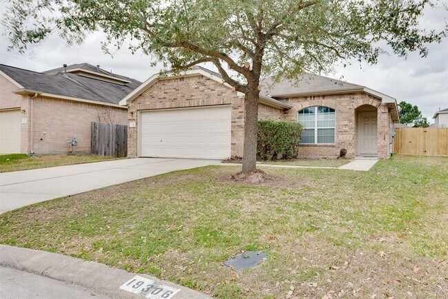 Photo - 19310 Golden Cactus Ln