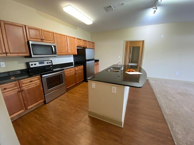Building Photo - Flats at the Pier, 1732 Unit 1732 - A