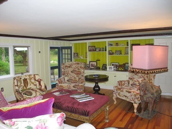 Photo - 76 School House Ln