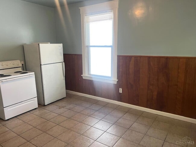 Photo - 1274 Ross Ave