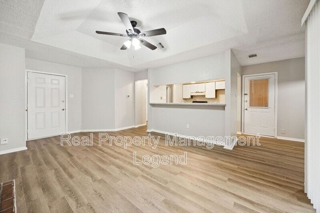 Photo - Hearthwood Ct 5633