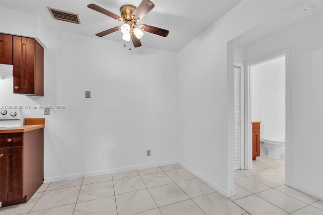 Photo - 1451 NW 19th St Unit 2