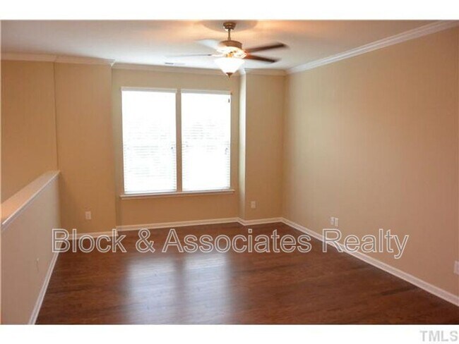 Photo - 5009 Lalex Ln