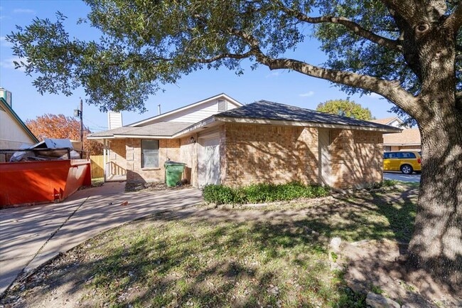 Photo - 1312 Zephyr Ln
