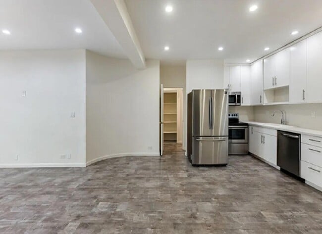 Photo - 1440 Veteran Ave