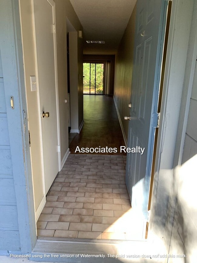 Photo - 3071 NW 28th Cir