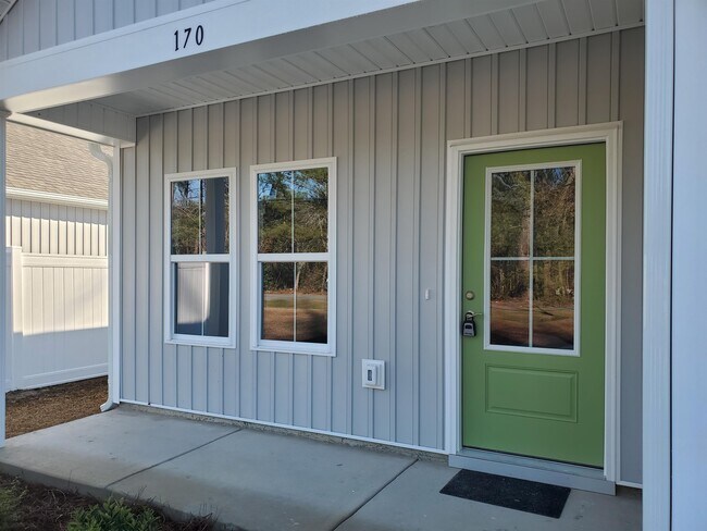 Photo - 170 Norris Rd