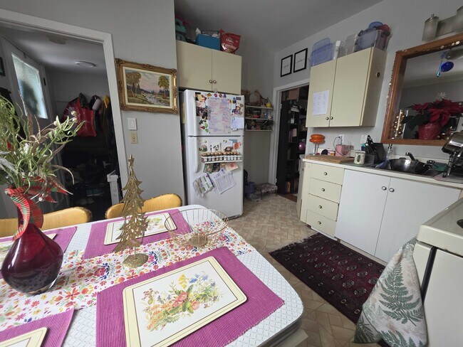 Photo - 79 Queen St Unit 79-1