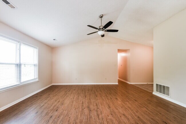 Photo - 5508 Pine Hill Dr