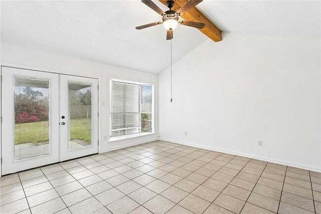 Photo - 202 Almond Creek Rd