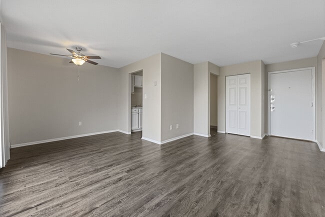 Photo - Lakeland Commons