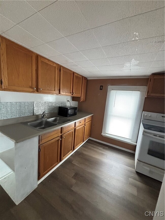 Photo - 245 N Rutland St