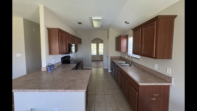 Photo - 3615 Applewood Rd