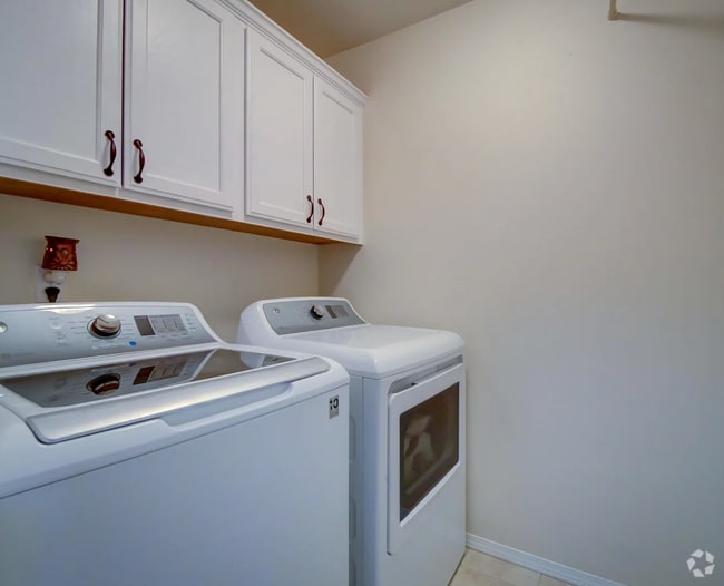 Building Photo - 1460 Barney Fife Blvd Rental