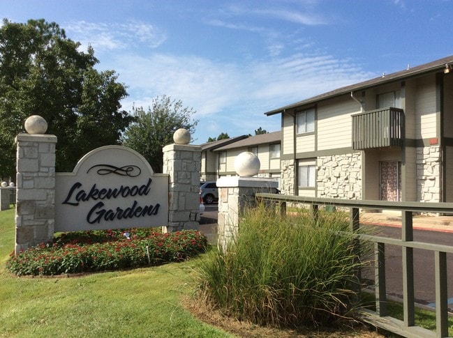 Lakewood Gardens - Lakewood Gardens Apartamentos