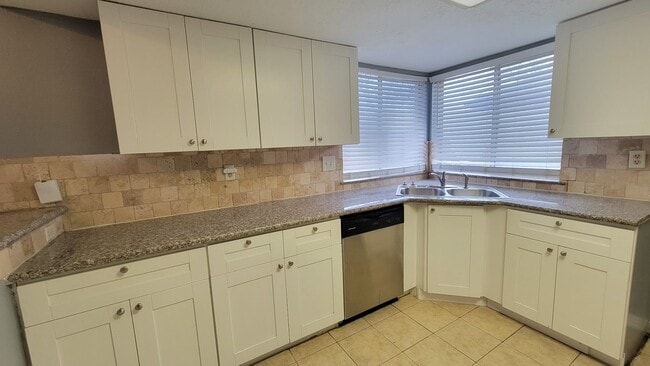 Photo - 12714 Corning Dr