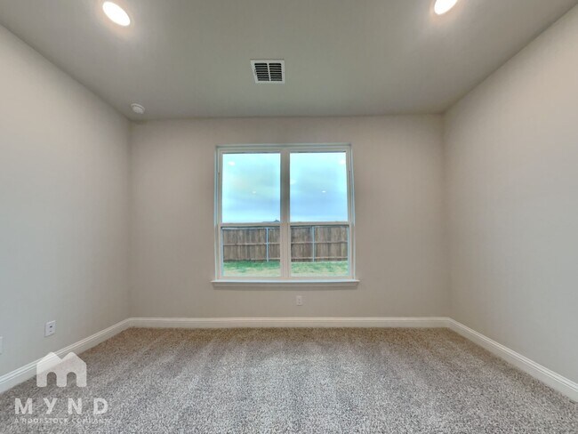 Photo - 508 Amalfi Wy