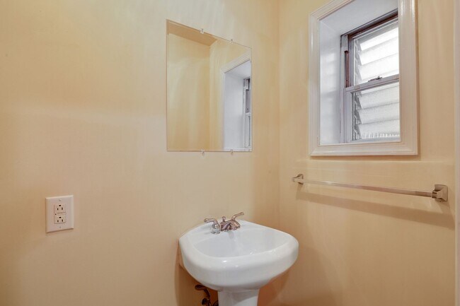 Photo - Three Bedroom Graduate Hospital Home with Roof Deck!
