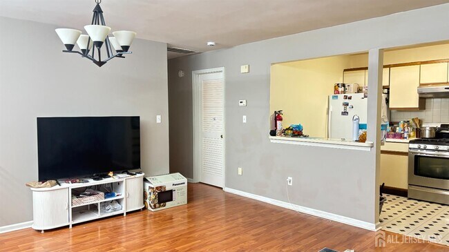 Photo - 1107 Woodhaven Dr