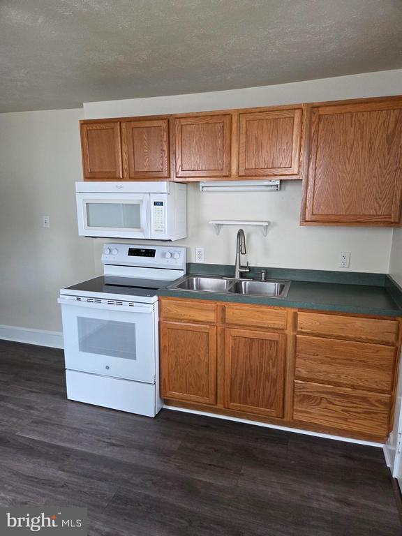 Photo - 729 E Washington St