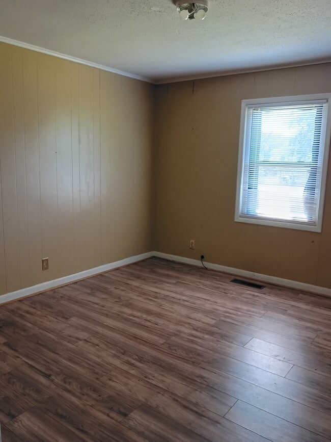 Photo - 402 Mimosa Cir