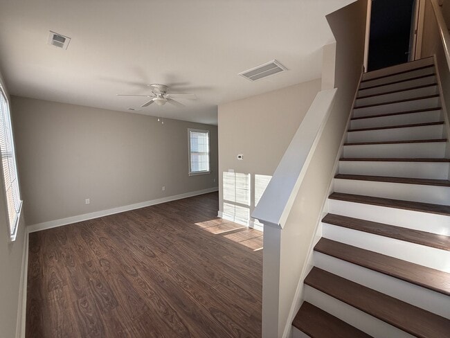 Photo - 137 Diver Dr