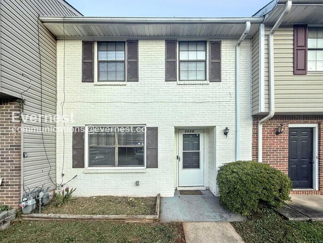 Building Photo - 2225 Cheshire Dr