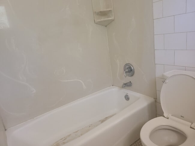 Photo - 1219 S Farmer Ave Unit B