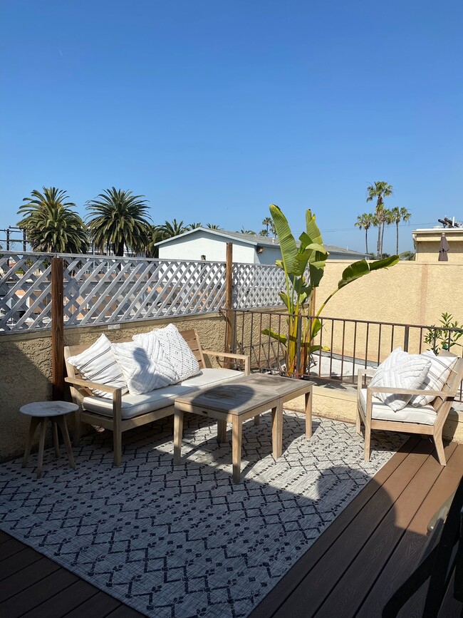 Photo - 11831 Courtleigh Dr