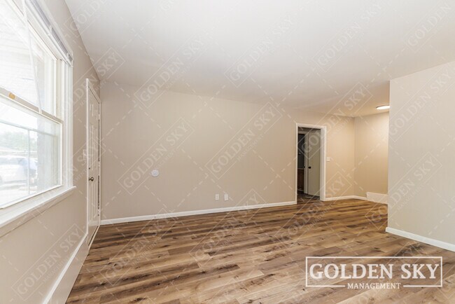 Photo - 4611 S Madison St Unit 12