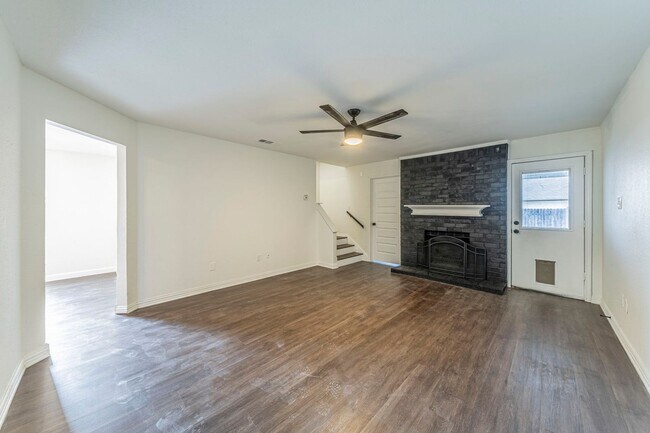 Photo - Sable Ln Duplex Unit 7705 Sable Ln