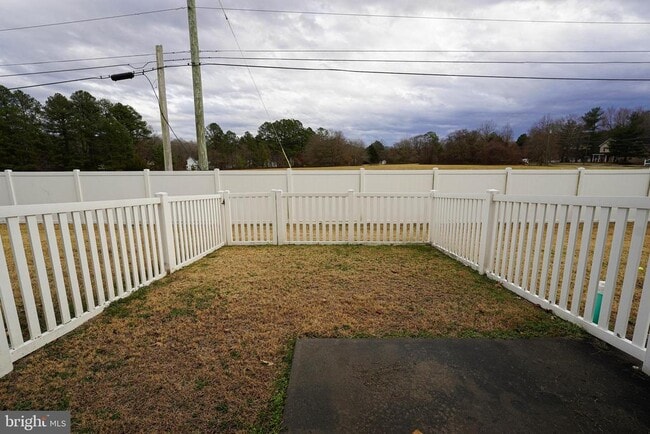 Photo - 439 Parkview Ct